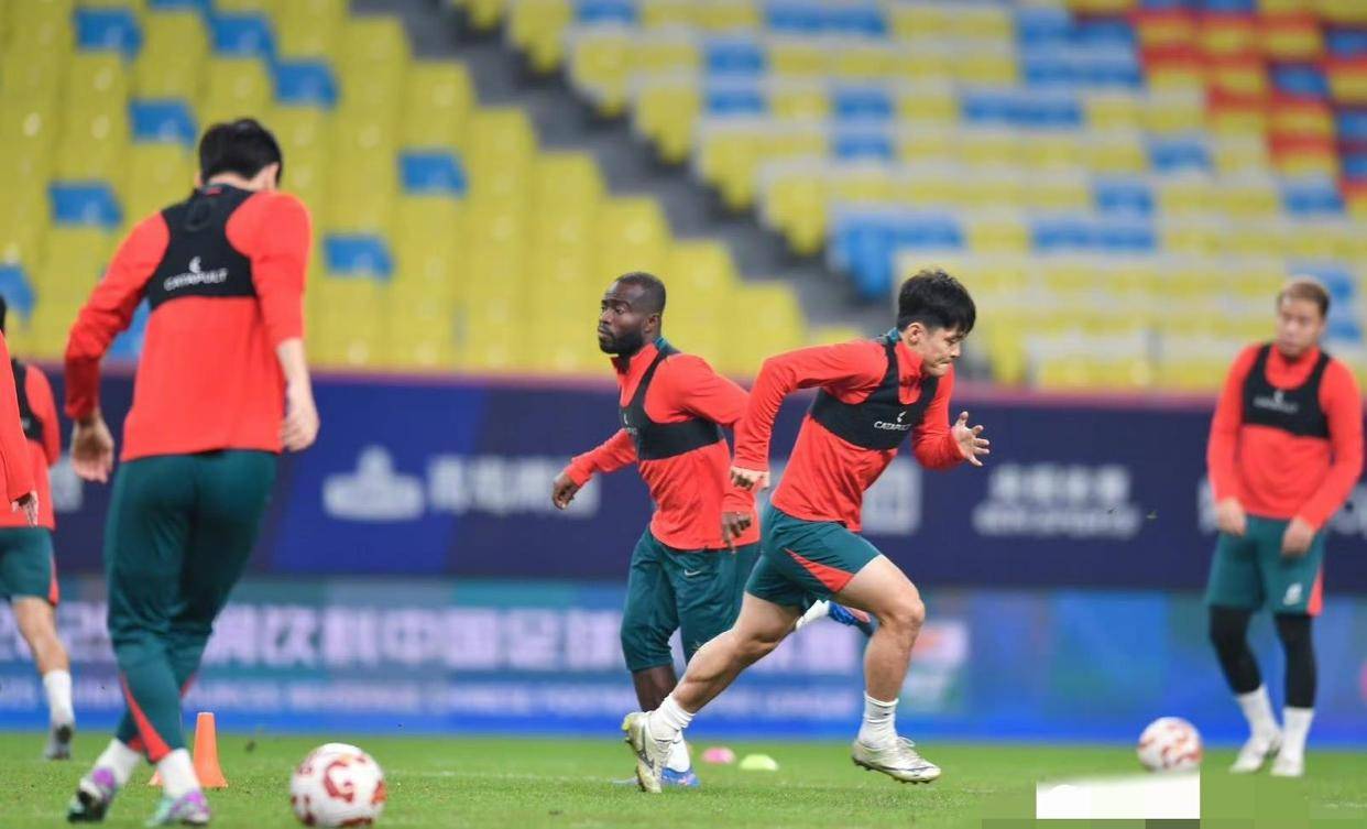 开云体育登录入口-赛地聚焦——中超窗口期热度飙升，山东男篮遗憾出局，态度坚定，高层口径保持一致的简单介绍