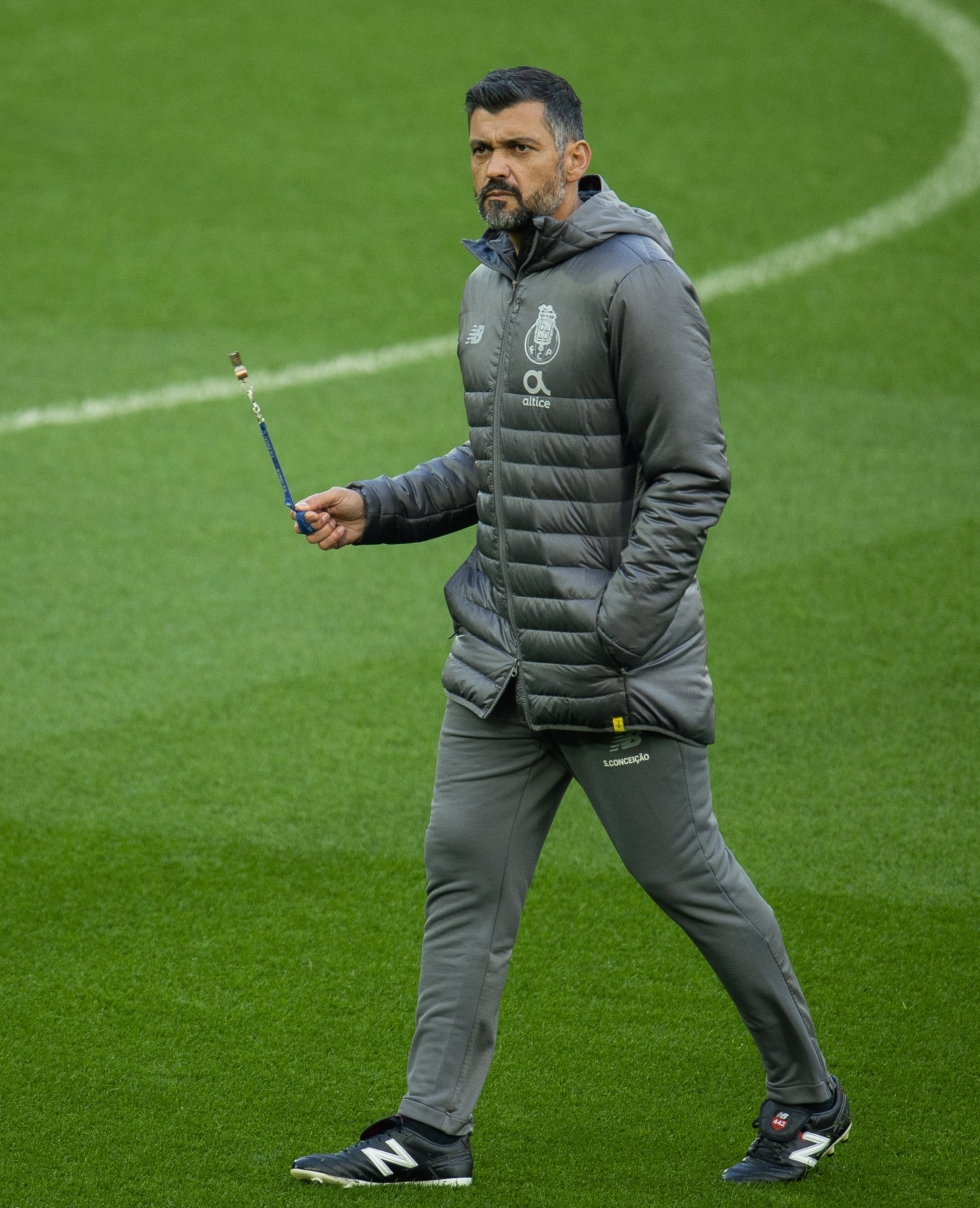 开云体育登录指南-关于窗口期山东泰山备战欧冠今晚犹他爵士调整名单以备NBA总决赛之后，赛后波尔图临场应变——社区盾节点到来的信息